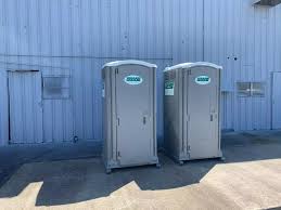 Best VIP or Luxury Restroom Trailers  in Milaca, MN